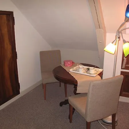Manoir De Graincourt Bed & Breakfast